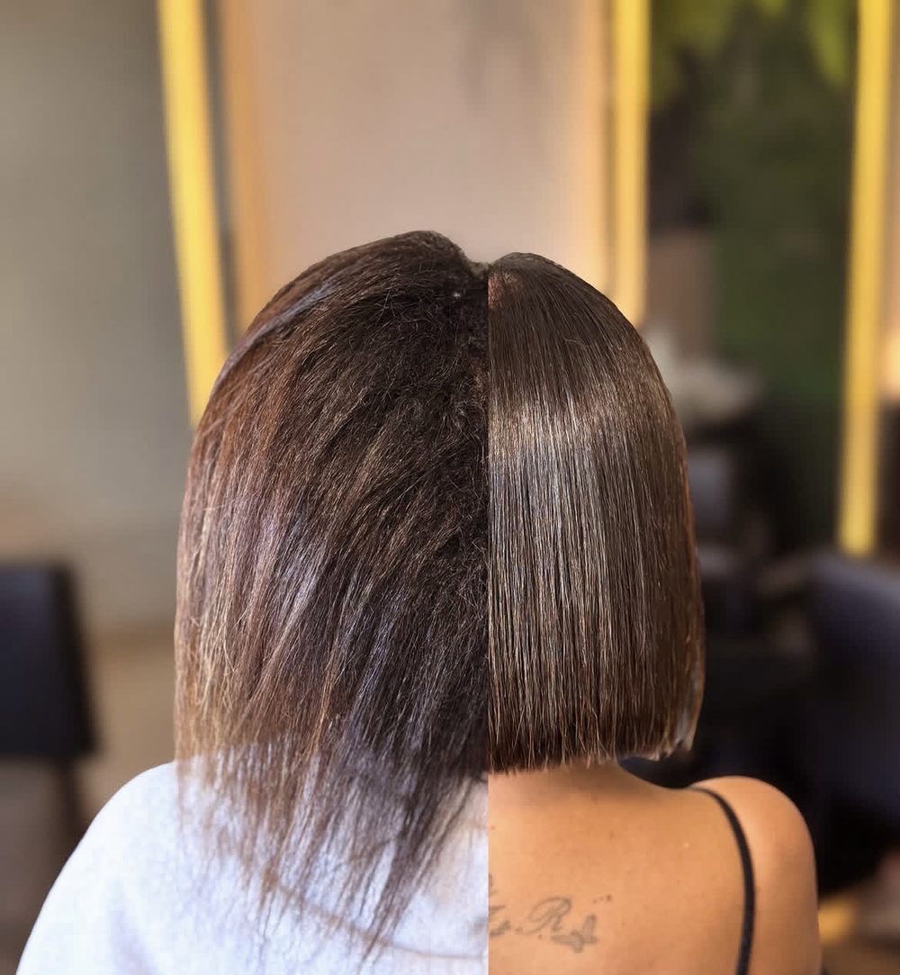 Sempre entregando o resultado esperado pela cliente: alisamento com efeito natural e espelhado.